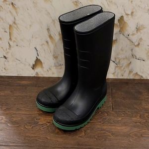 Kids rainboots from Walmart  BNWOT toddler size 11